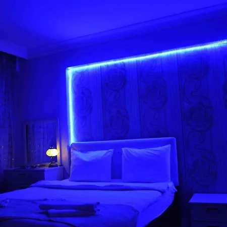 Caravan Palace Apart Istanbul