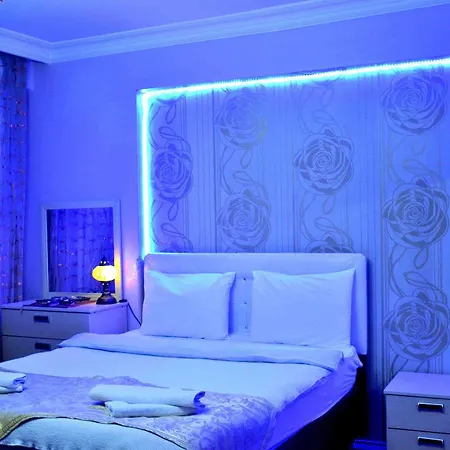 Caravan Palace Apart Apart-hotel 2*